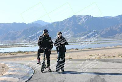 media/Jan-15-2026-Racers Edge (Thu) [[dfebeb70ab]]/1-Around the Pits-Track Walk/